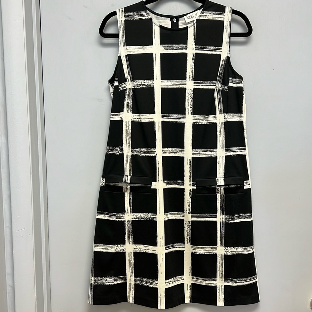 NWT Eliza J Sleeveless Shift Dress Size 10